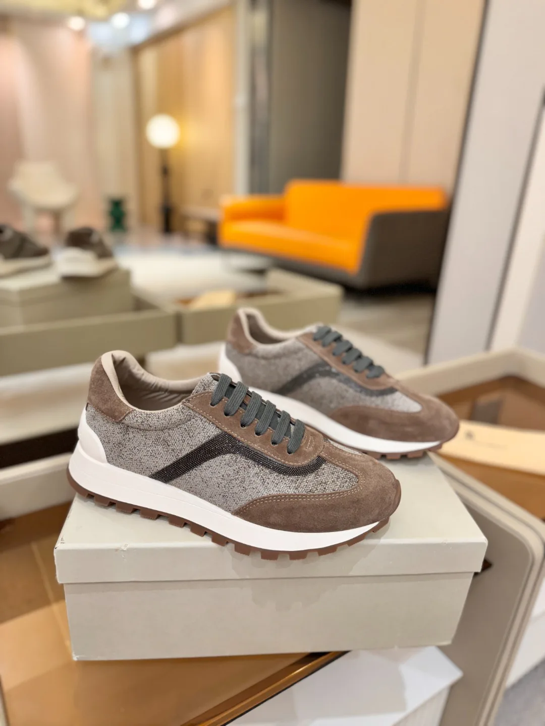 Кроссовки Женские Brunello Cucinelli 18813017