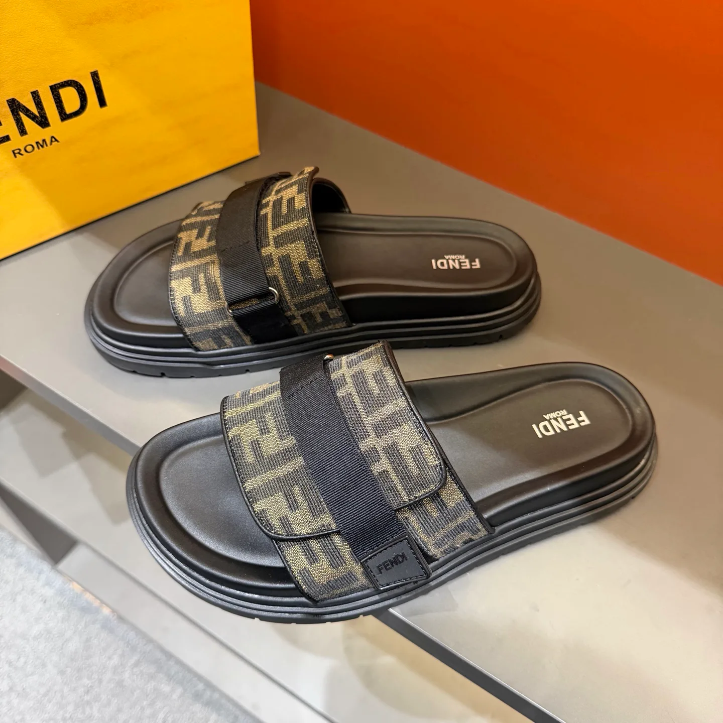 Сандалии Мужские Fendi 9737052