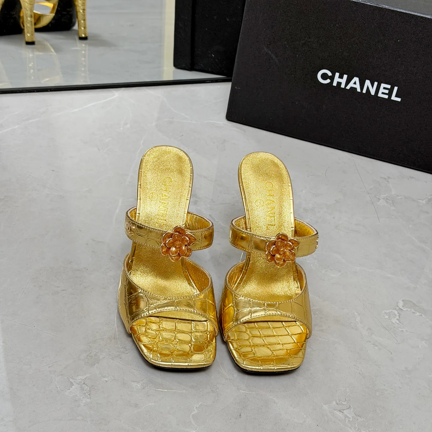 Босоножки Женские Chanel 17335030