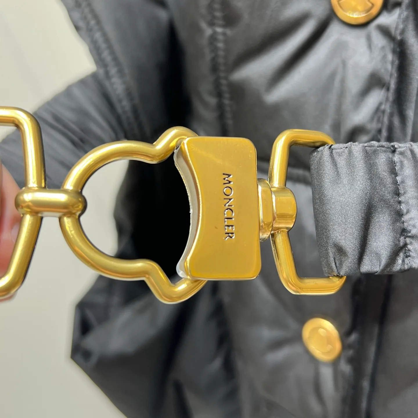 Куртки И Пуховики Женские Moncler 18036513