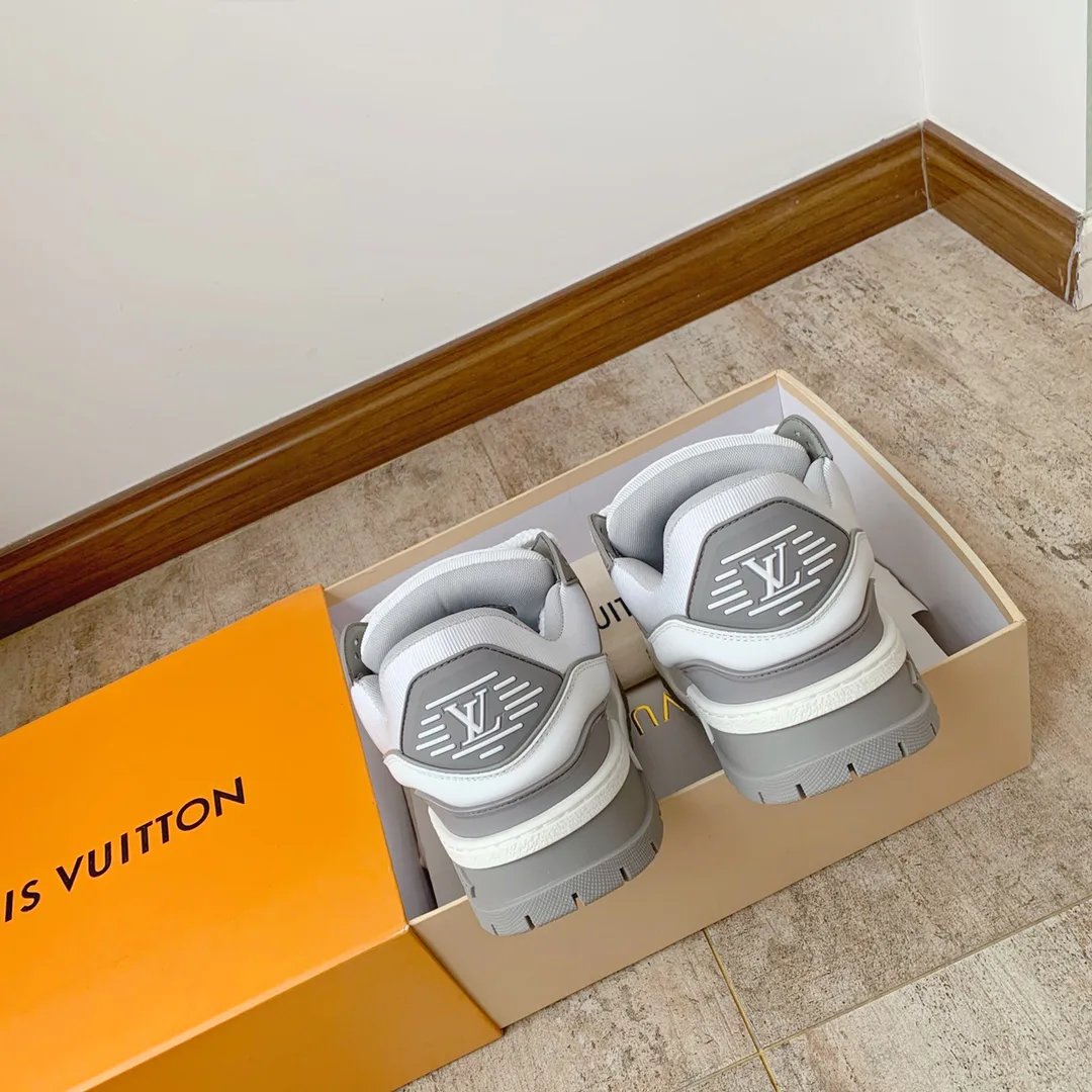 Кроссовки Женские Louis Vuitton 10234442