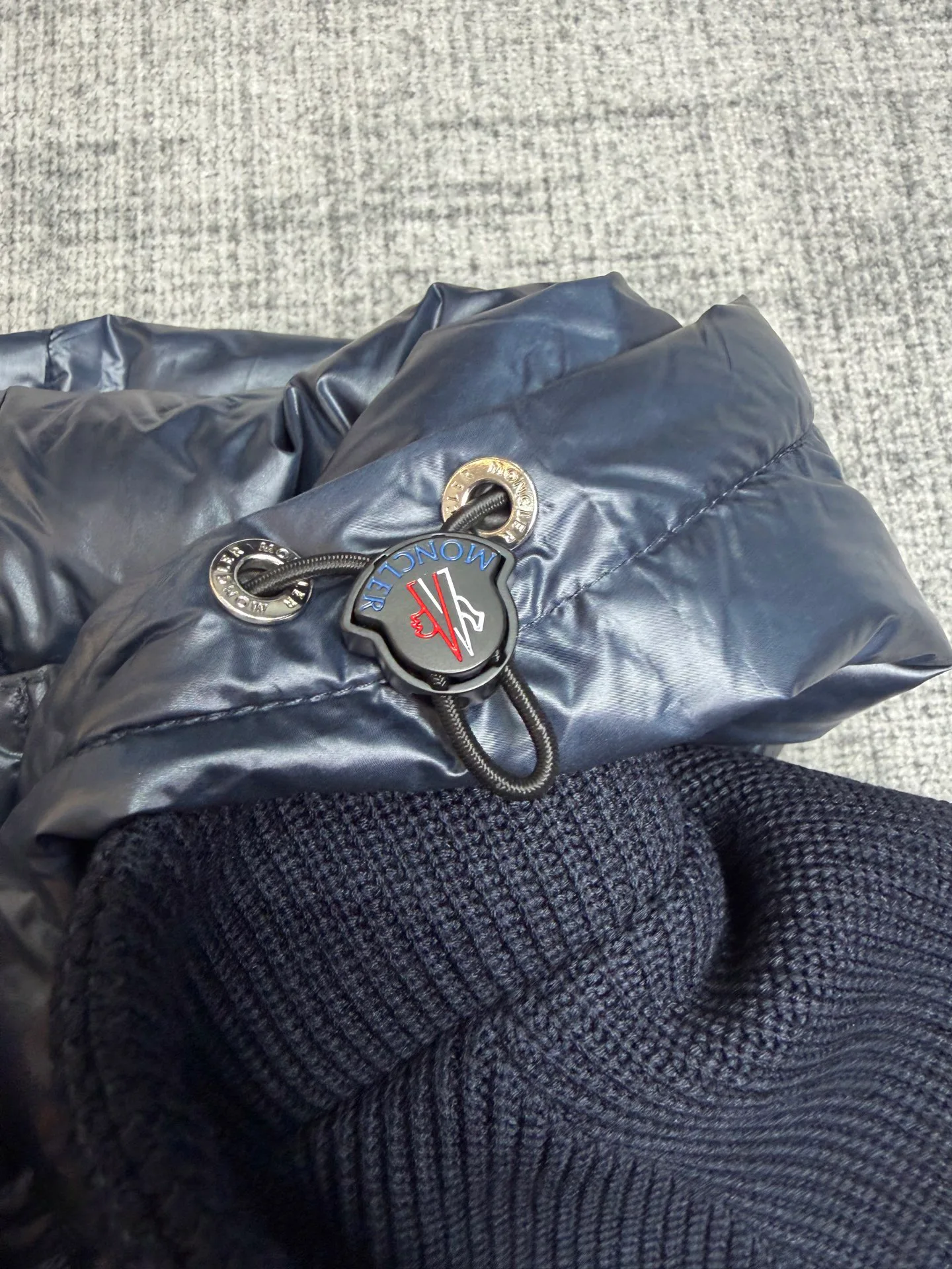 Куртки И Пуховики Мужские Moncler 18216851