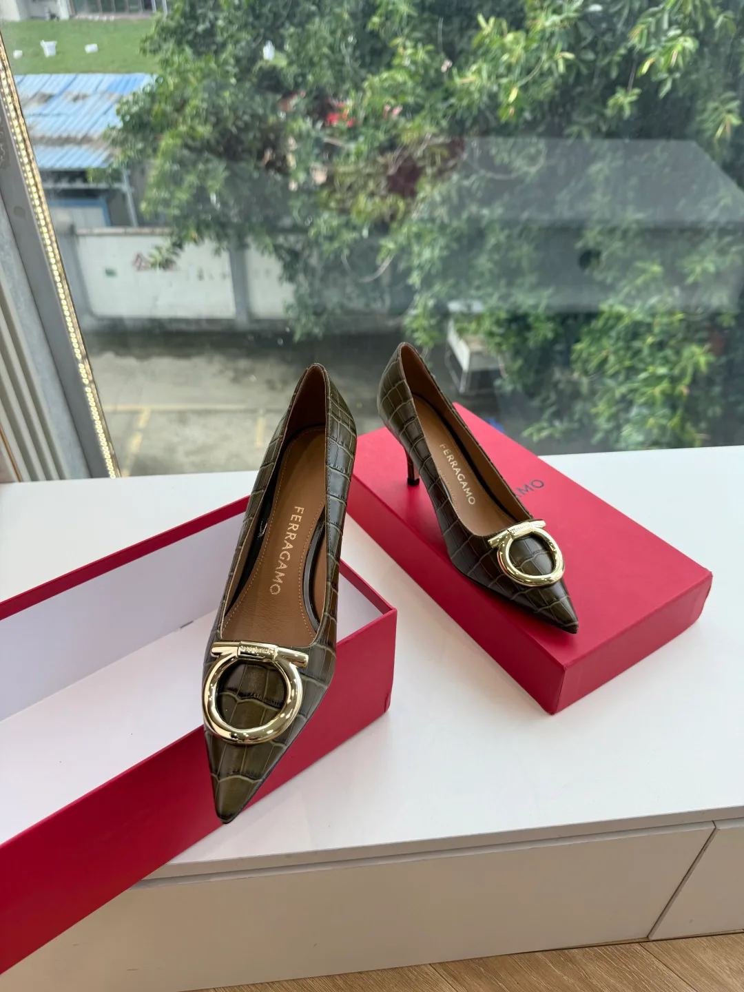 Туфли Женские Salvatore Ferragamo 18154500