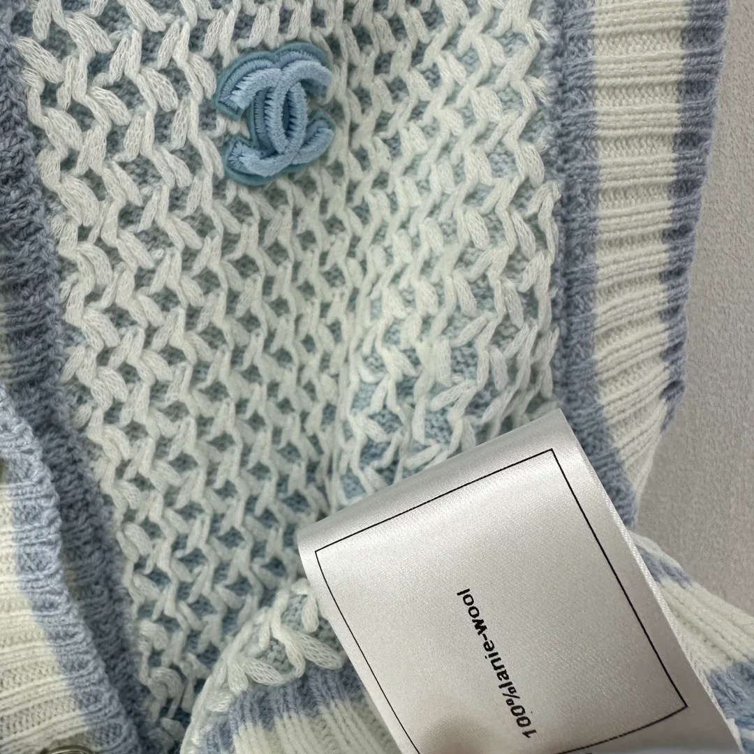 Жилеты Женские Chanel 11342852