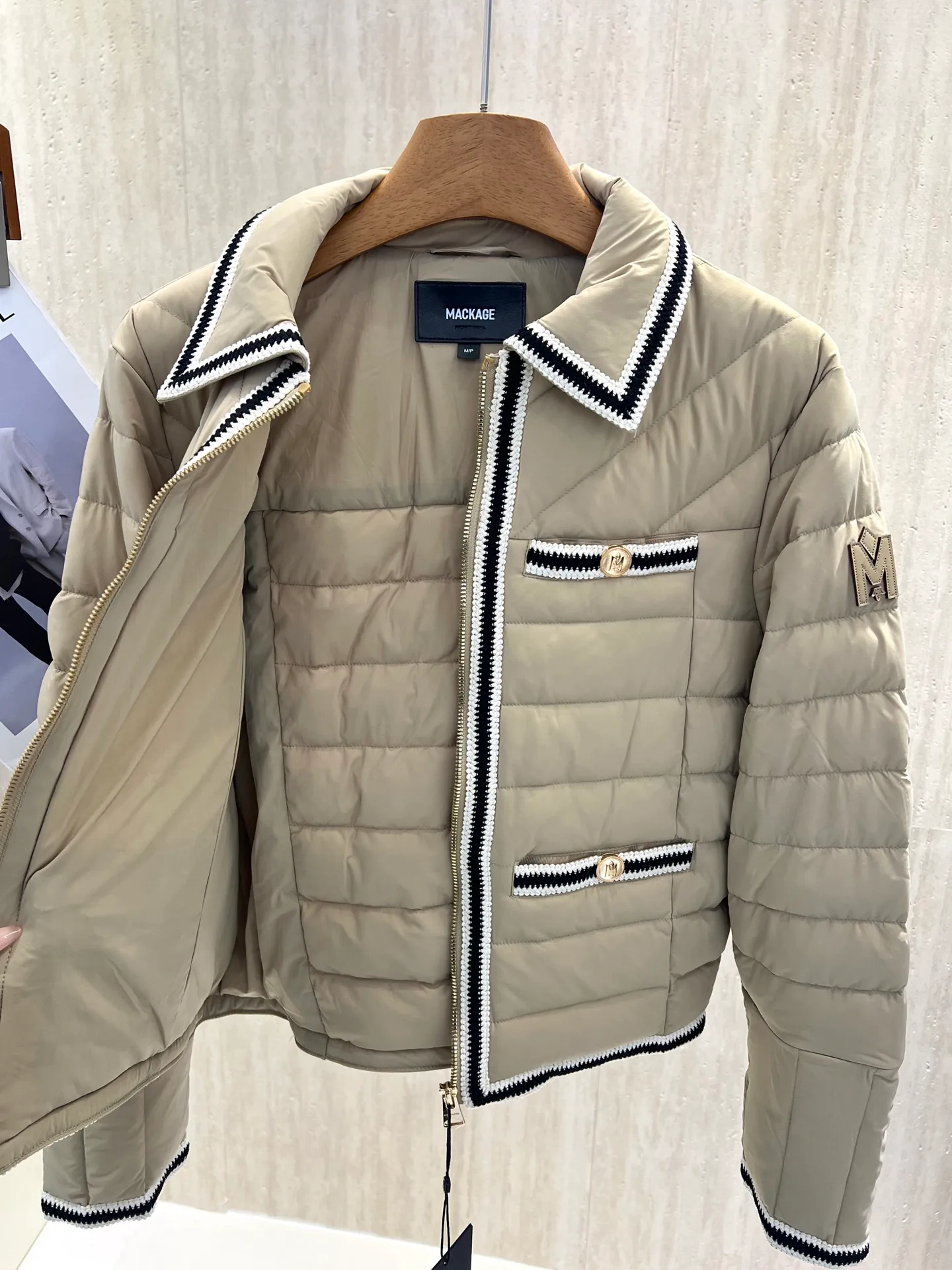 Куртки И Пуховики Женские Moncler 17959146
