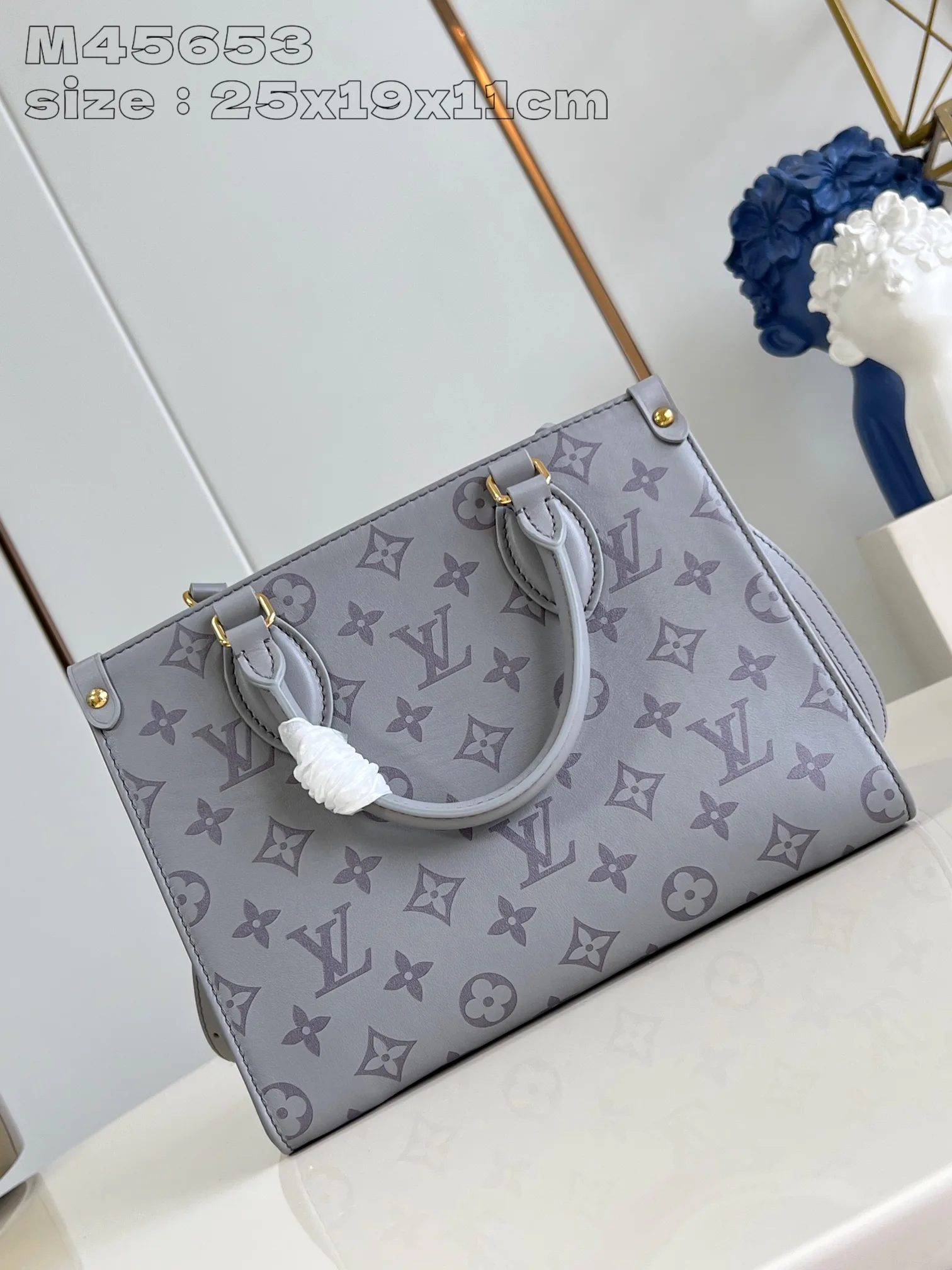 Классические Сумки Женские Louis Vuitton 18227602