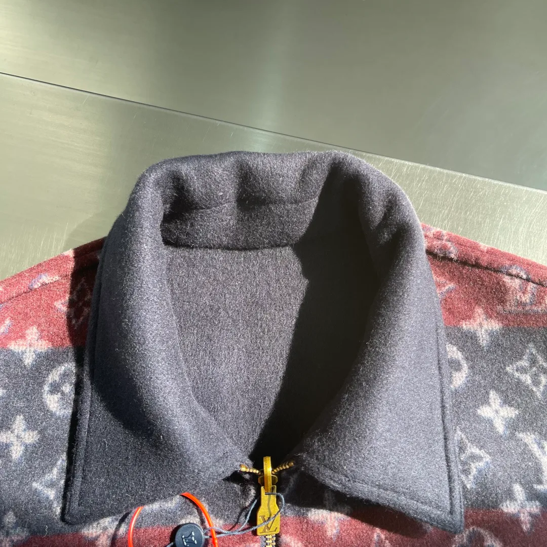 Куртки И Пуховики Мужские Louis Vuitton 1265352