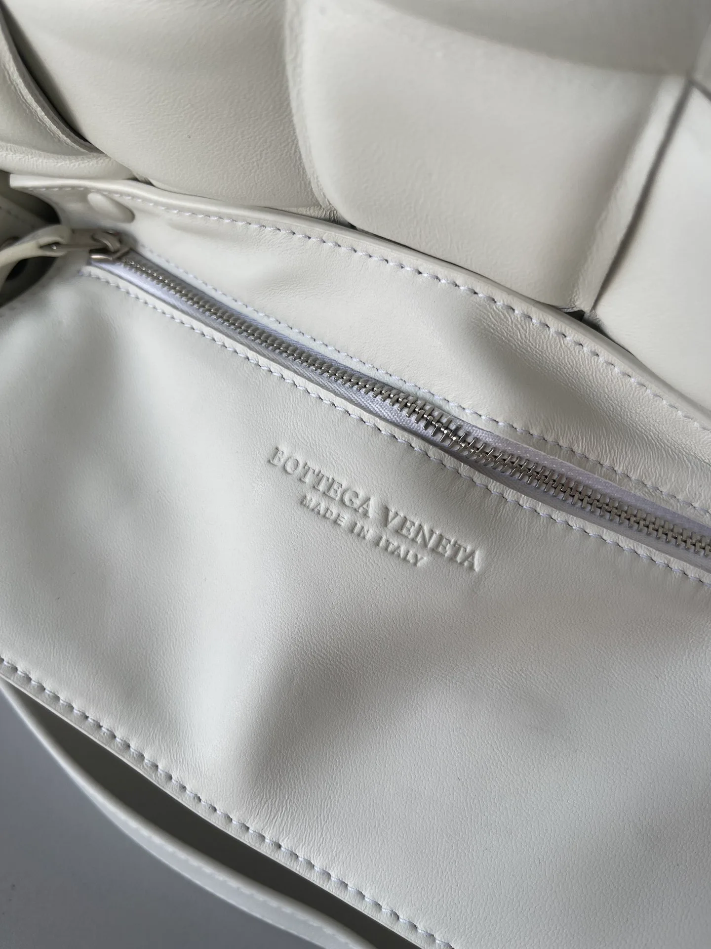 Сумки На Ремне Женские Bottega Veneta 17389