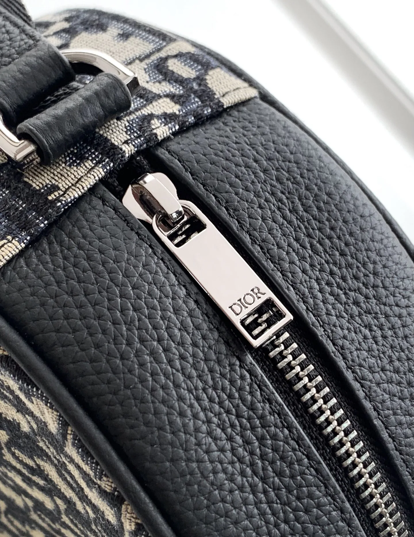 Сумки На Ремне Женские Christian Dior 549609