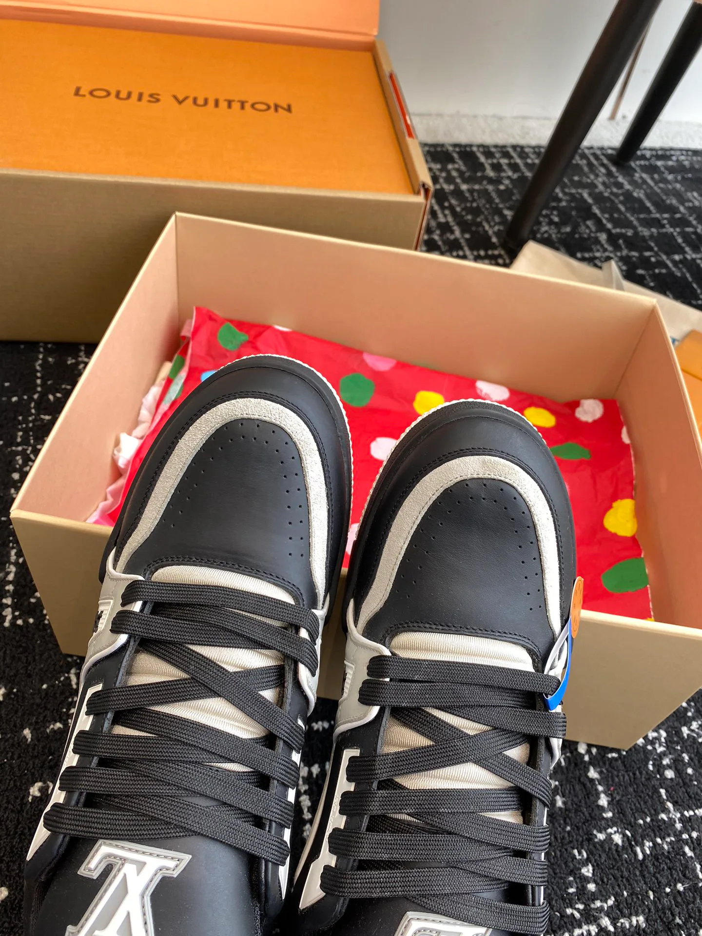 Кроссовки Женские Louis Vuitton 5790869