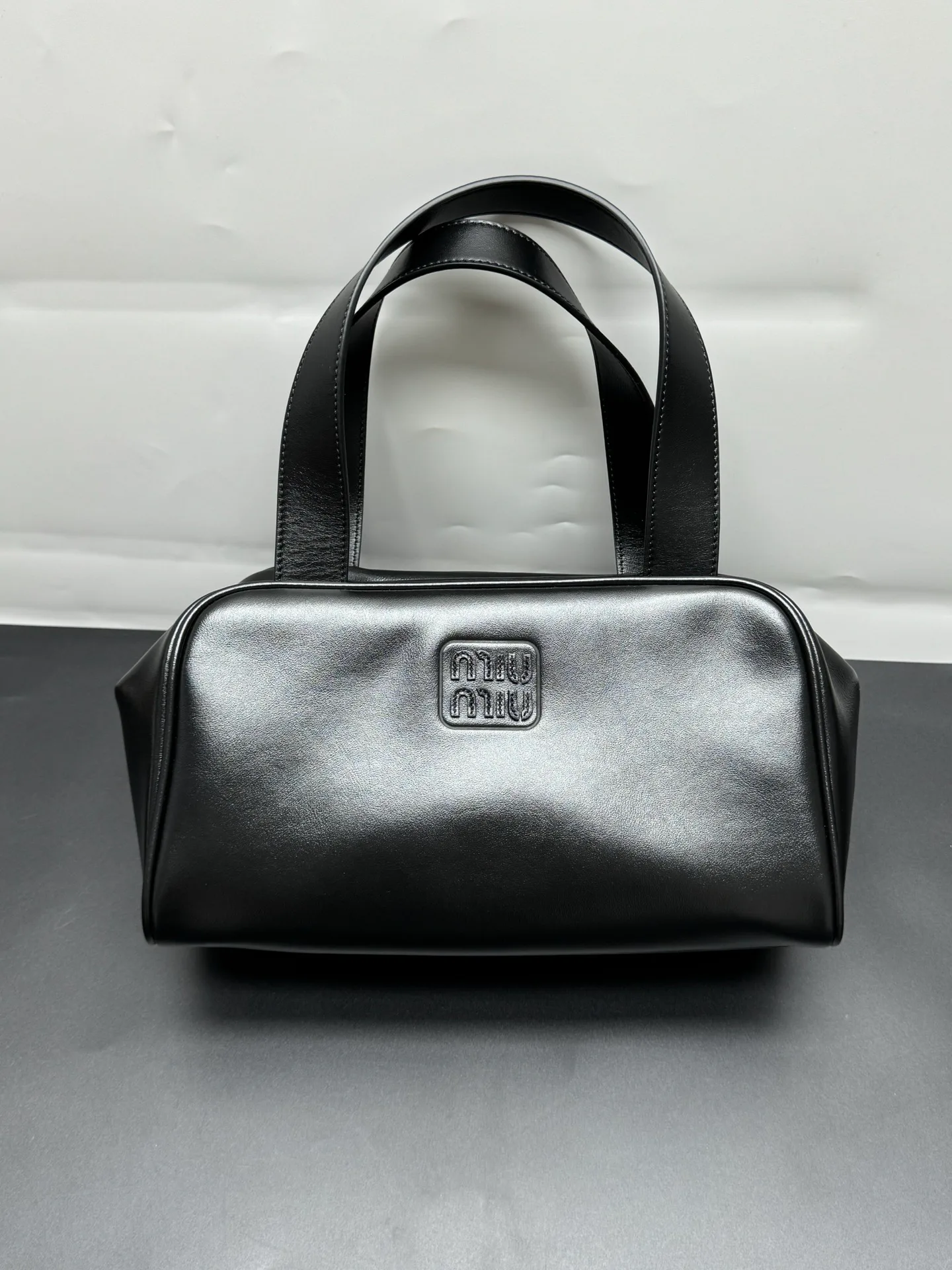 Классические Сумки Женские Miu Miu 17999174