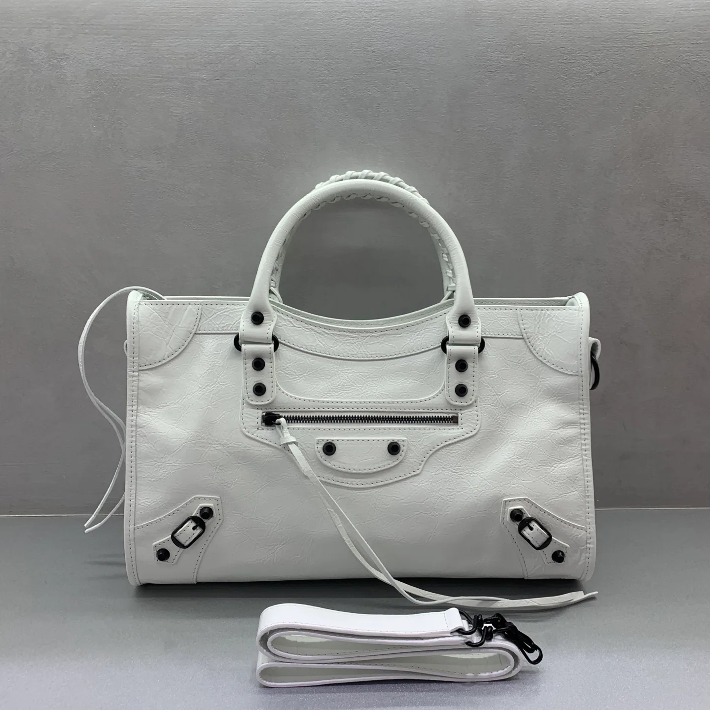 Сумки На Ремне Женские Balenciaga 821837