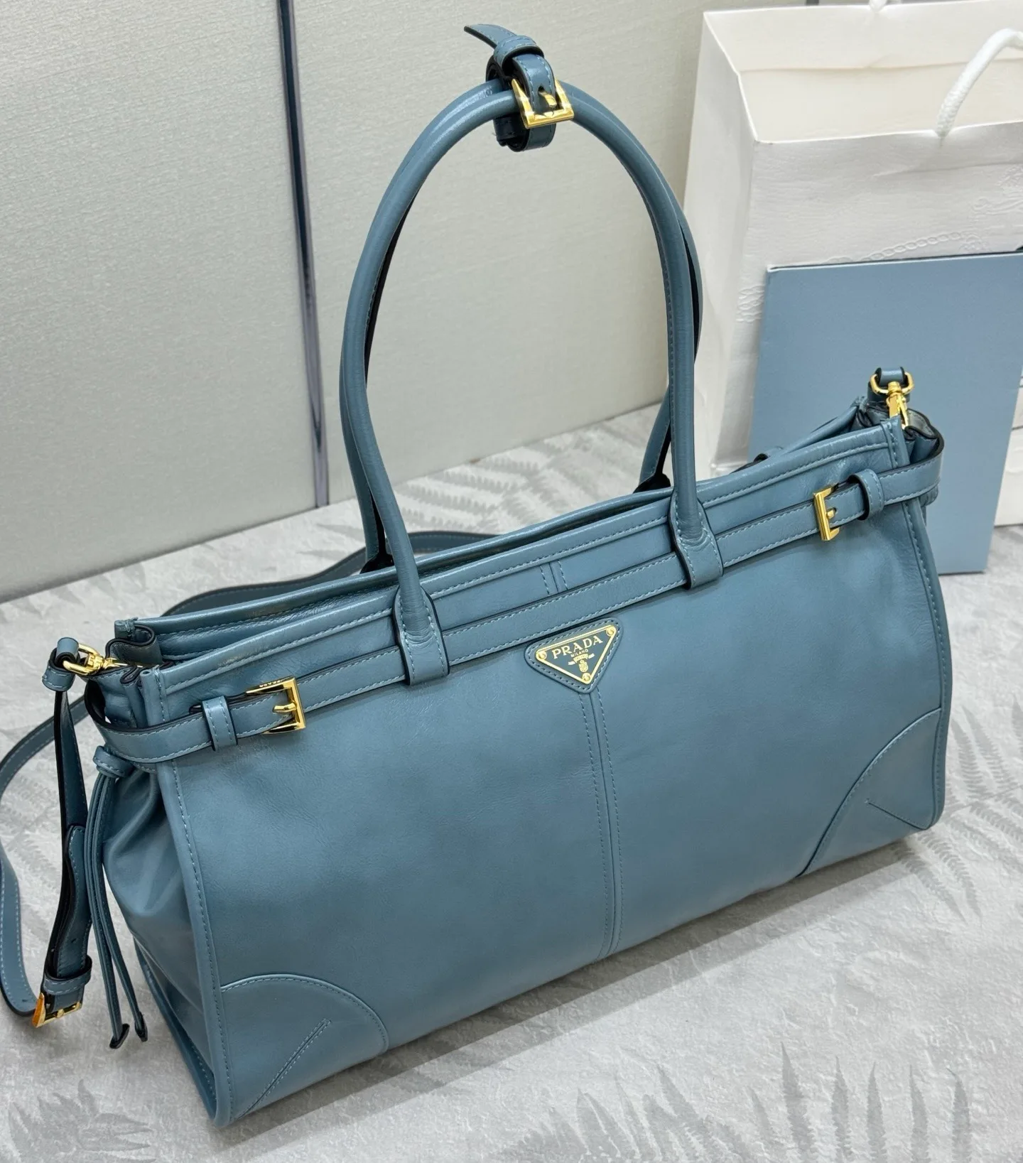 Классические Сумки Женские Prada 11462533