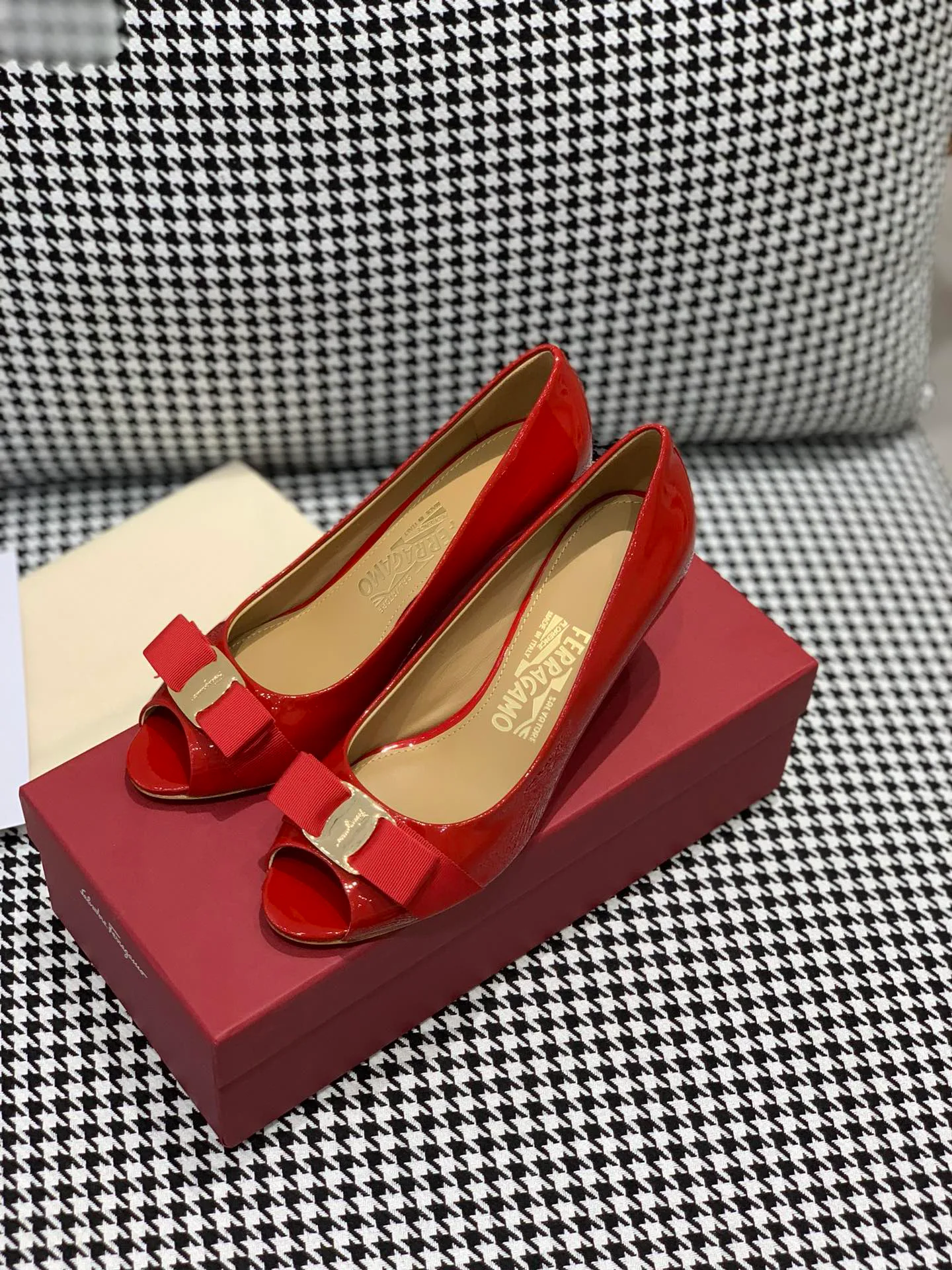 Туфли Женские Salvatore Ferragamo 18531879