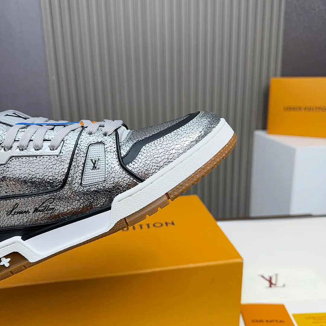 Кроссовки Женские Louis Vuitton 1053851