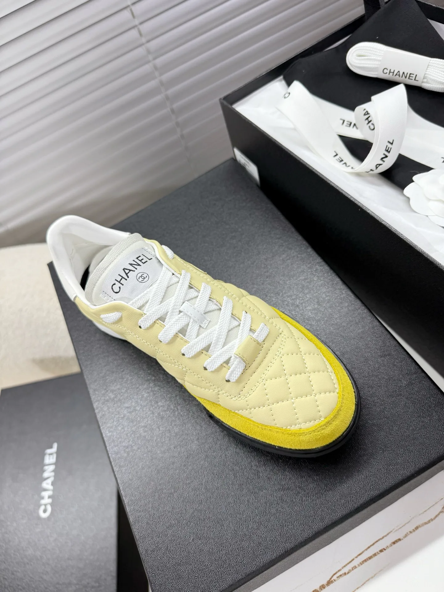 Кроссовки Женские Chanel 24497