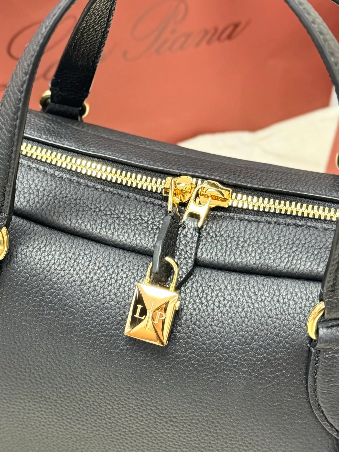 Классические Сумки Женские Loro Piana 11472677