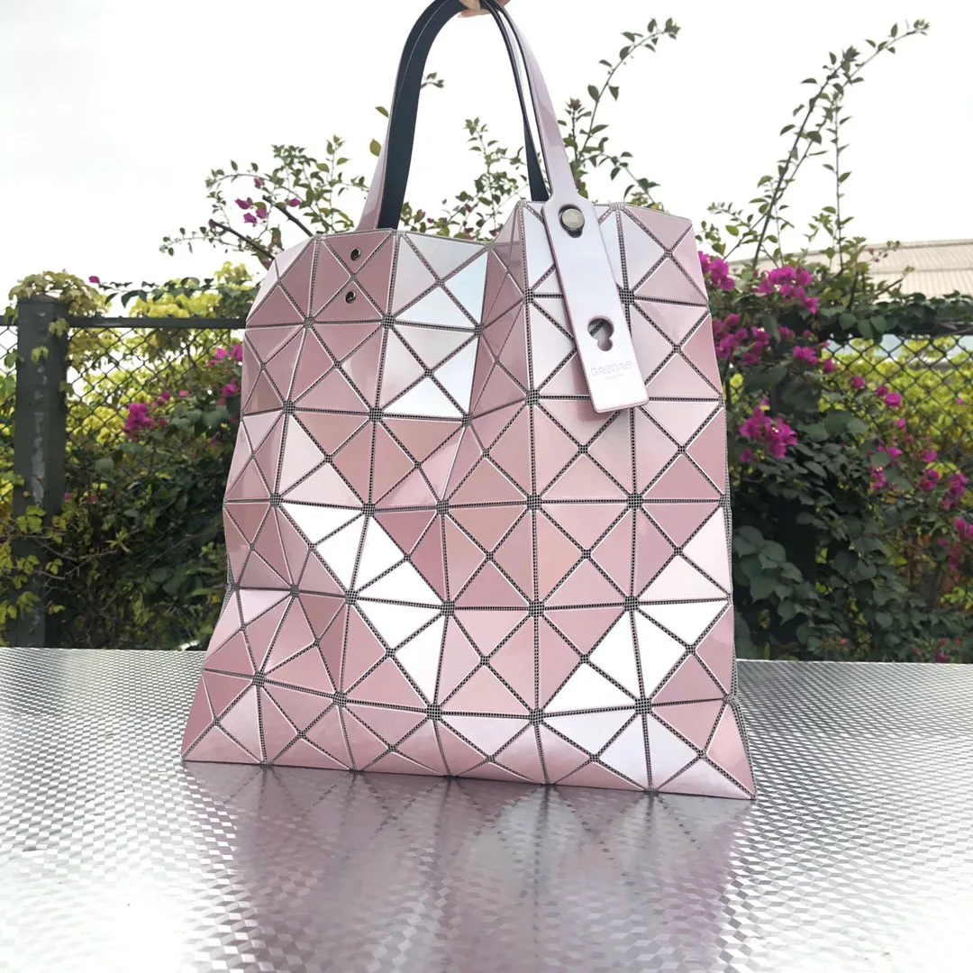 Классические Сумки Женские Issey Miyake 5890417