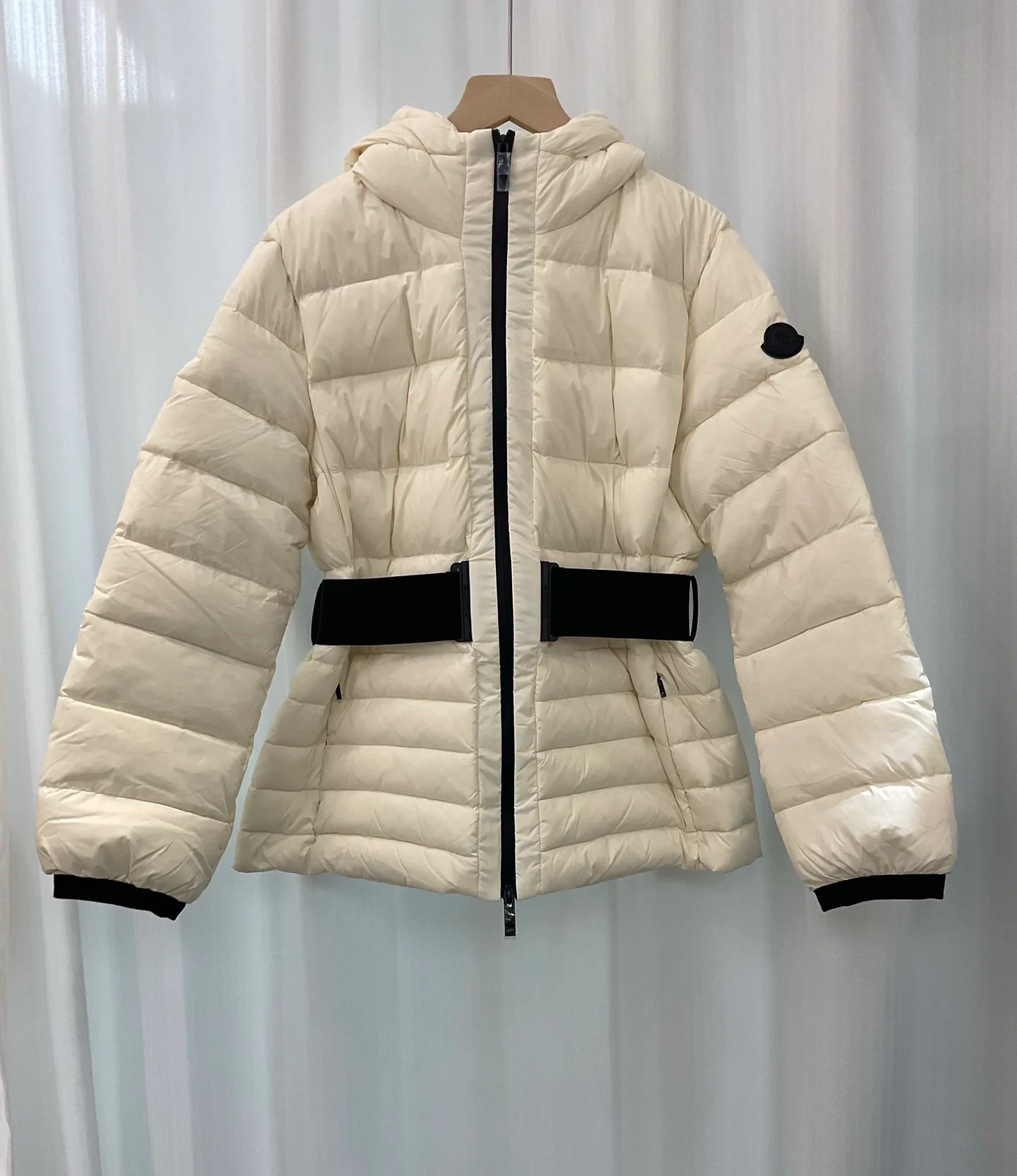 Куртки И Пуховики Женские Moncler 19567582