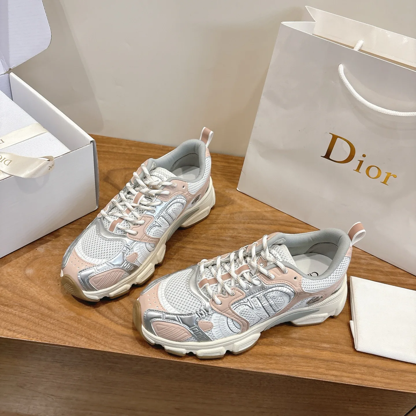 Кроссовки Женские Christian Dior 11647856
