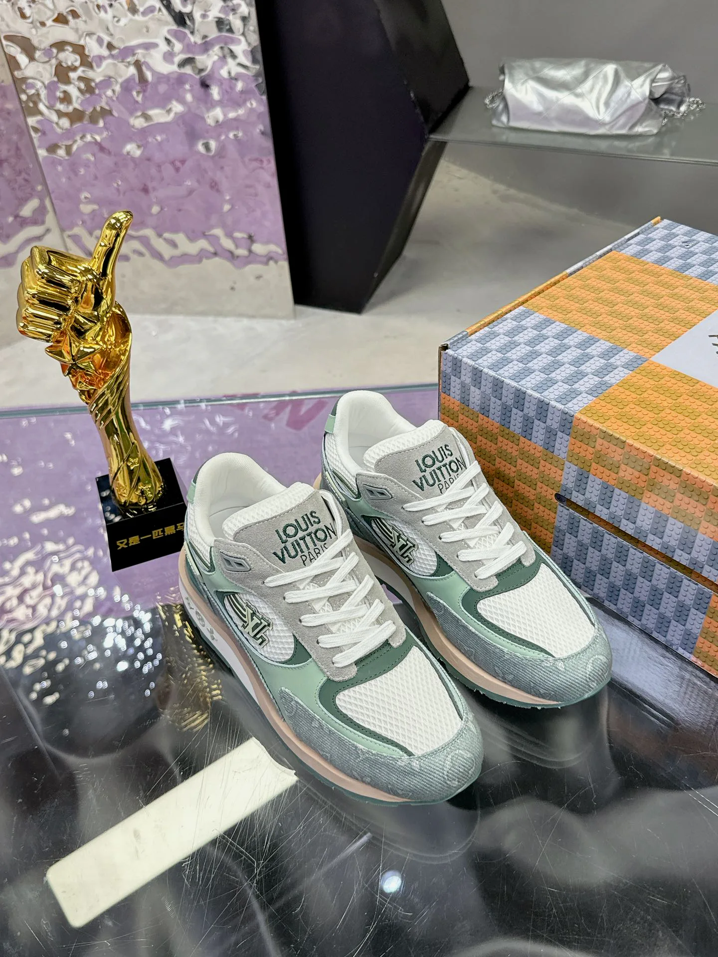 Кроссовки Мужские Louis Vuitton 276160