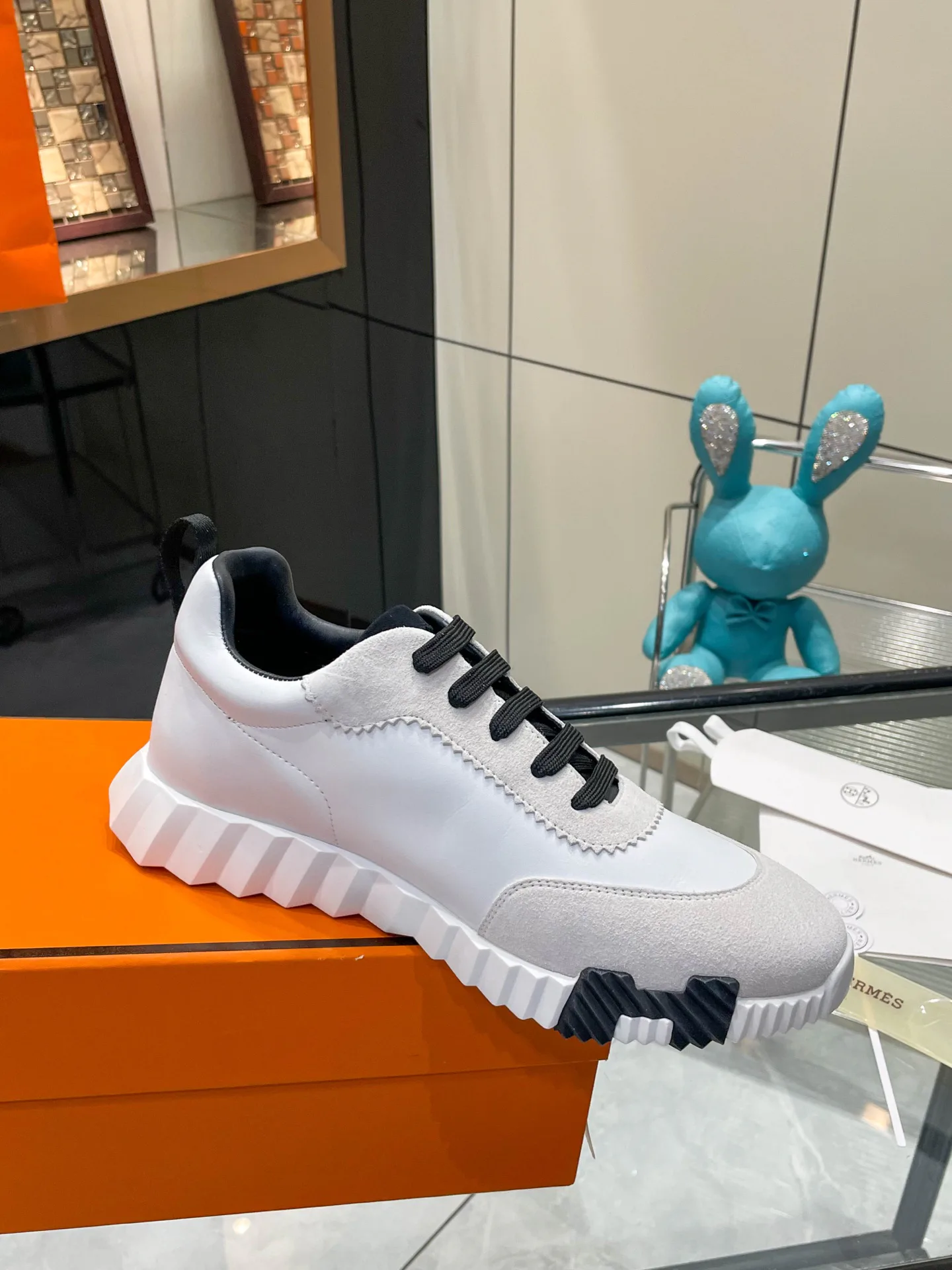 Кроссовки Женские Hermes 17954802