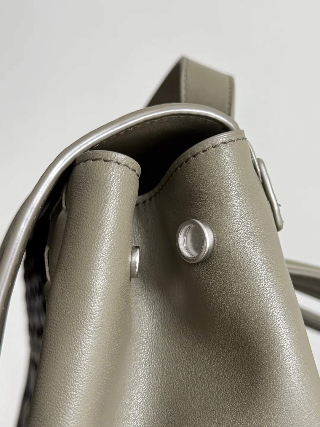 Рюкзаки Женские Bottega Veneta 831795