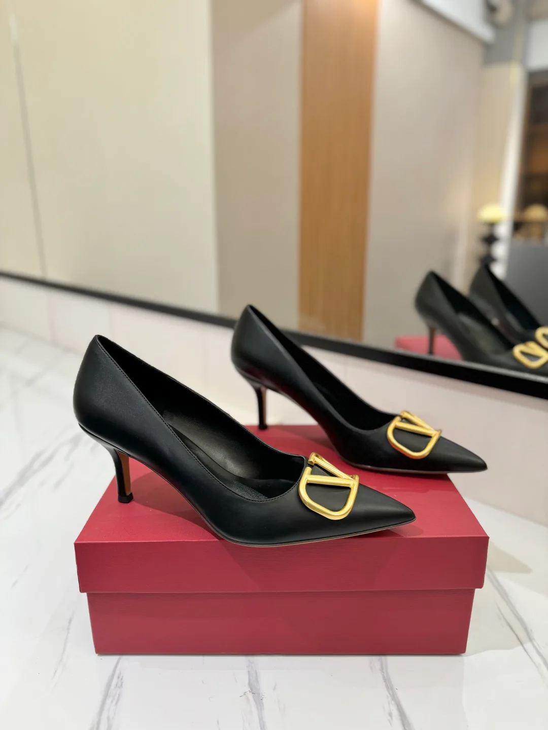 Босоножки Женские Valentino 11516294
