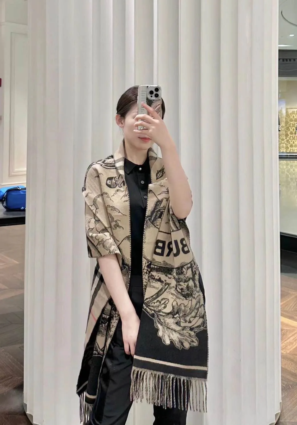 Шарфы Burberry 1111