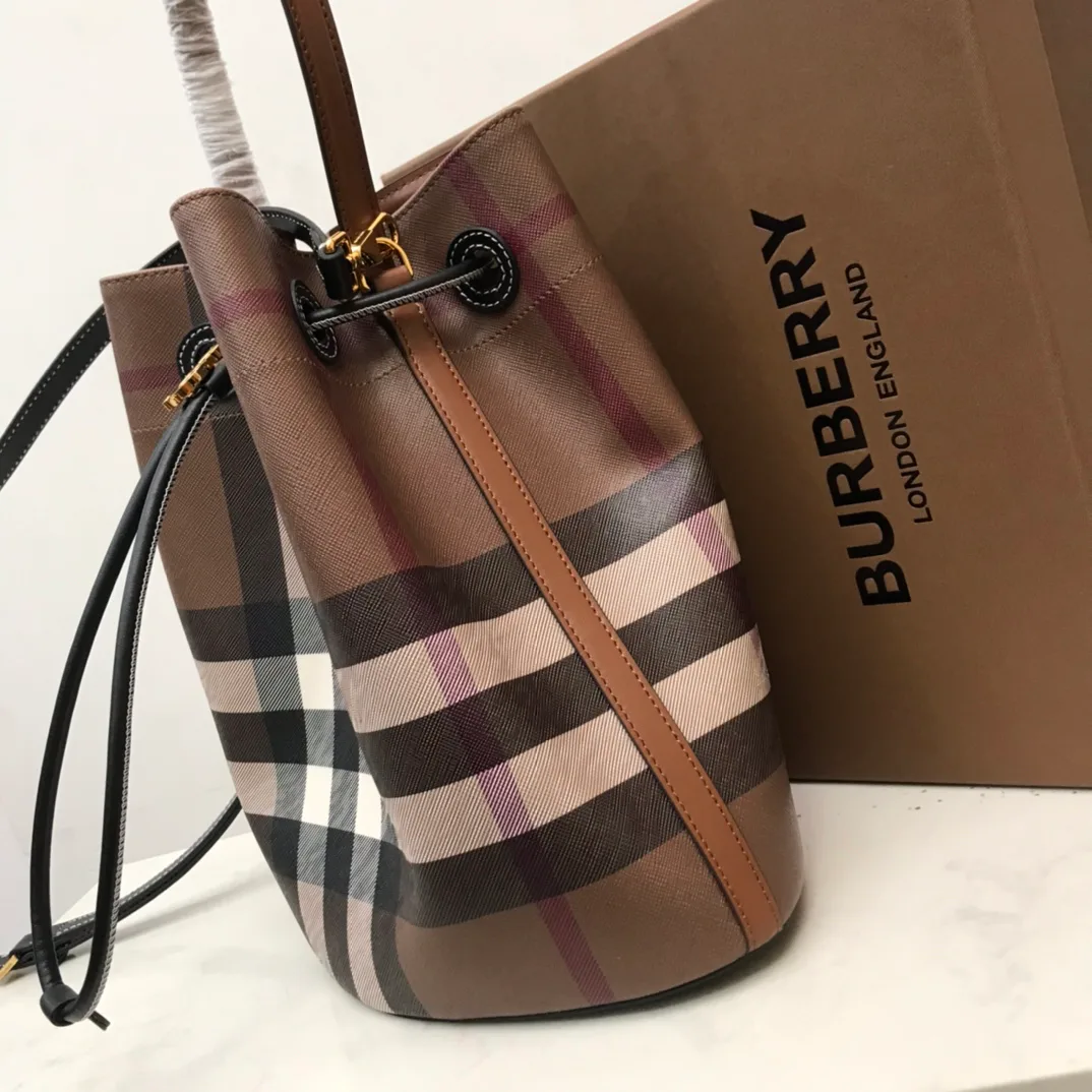 Классические Сумки Женские Burberry 11013026