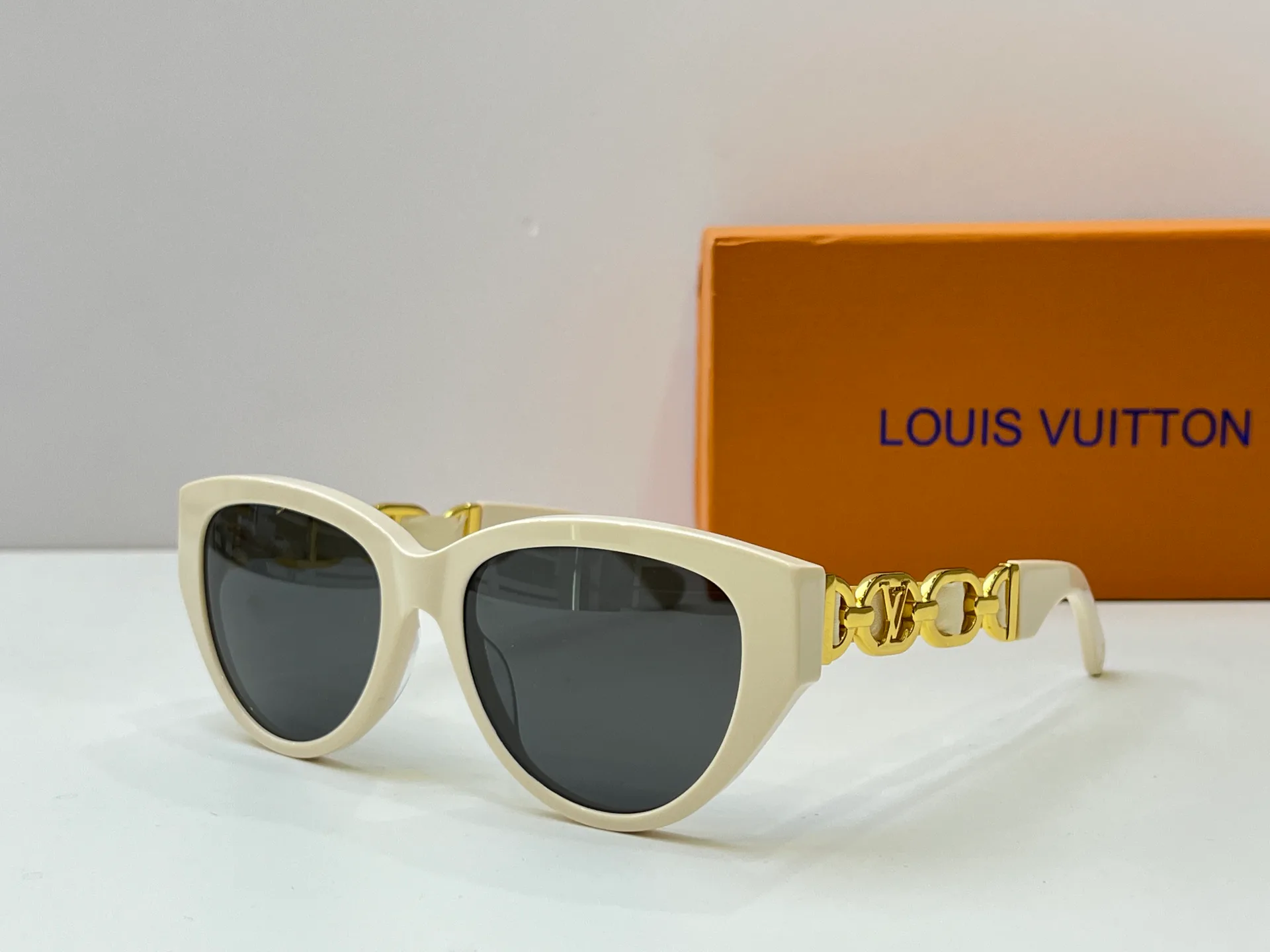 Очки Louis Vuitton 11192846