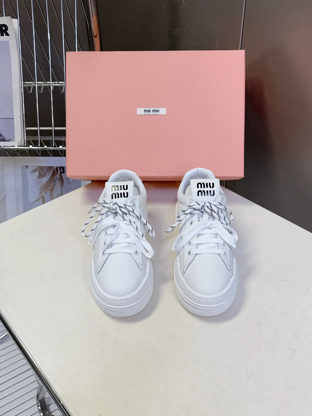 Кроссовки Женские Miu Miu 17589313