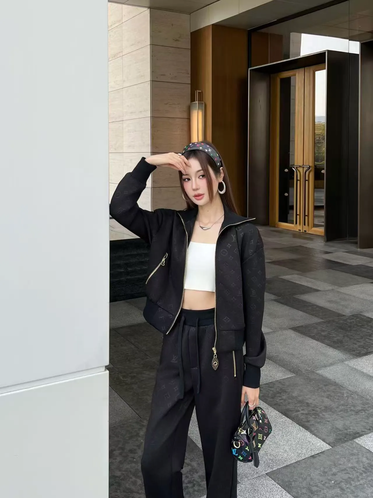 Костюмы Женские Louis Vuitton 10857652