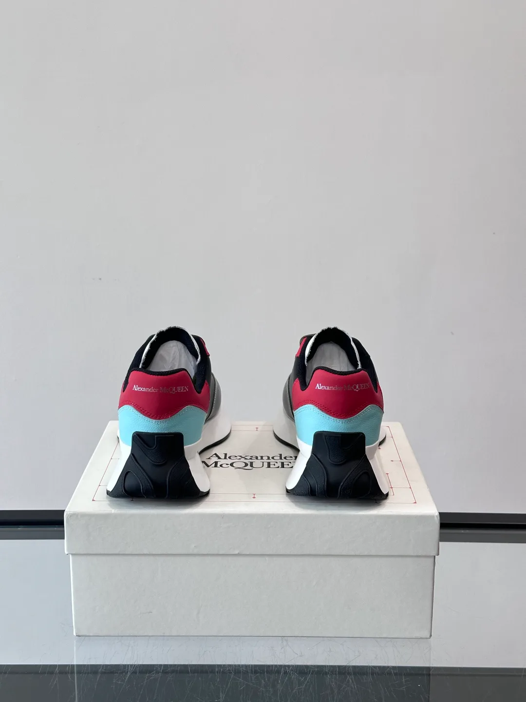 Кроссовки Женские Alexander Mcqueen 469783