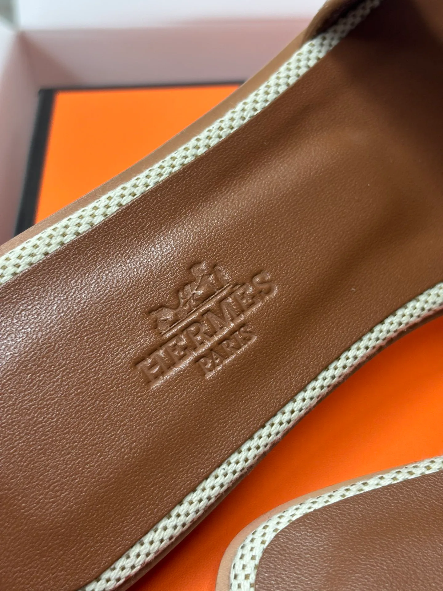 Шлепанцы Женские Hugo Boss 32705