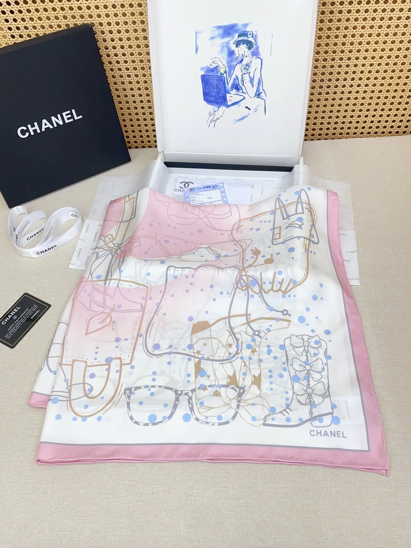 Платки Chanel 13119713