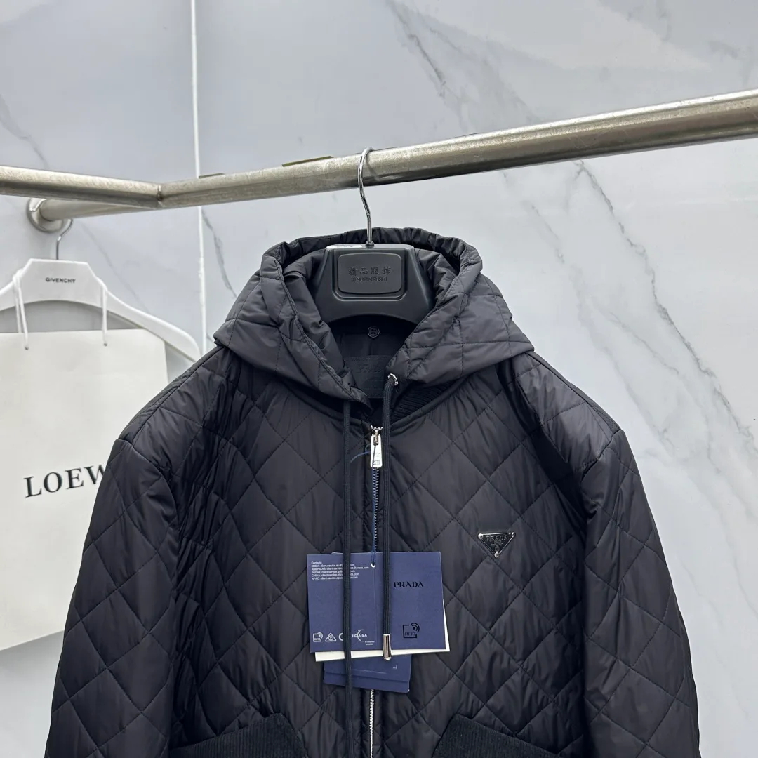 Куртки И Пуховики Мужские Prada 18246799