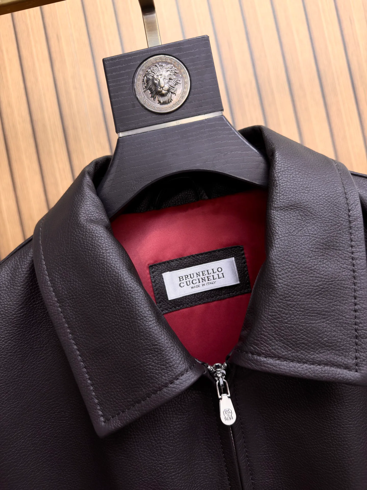 Кожаные Куртки И Дублёнки Женские Brunello Cucinelli 18157029