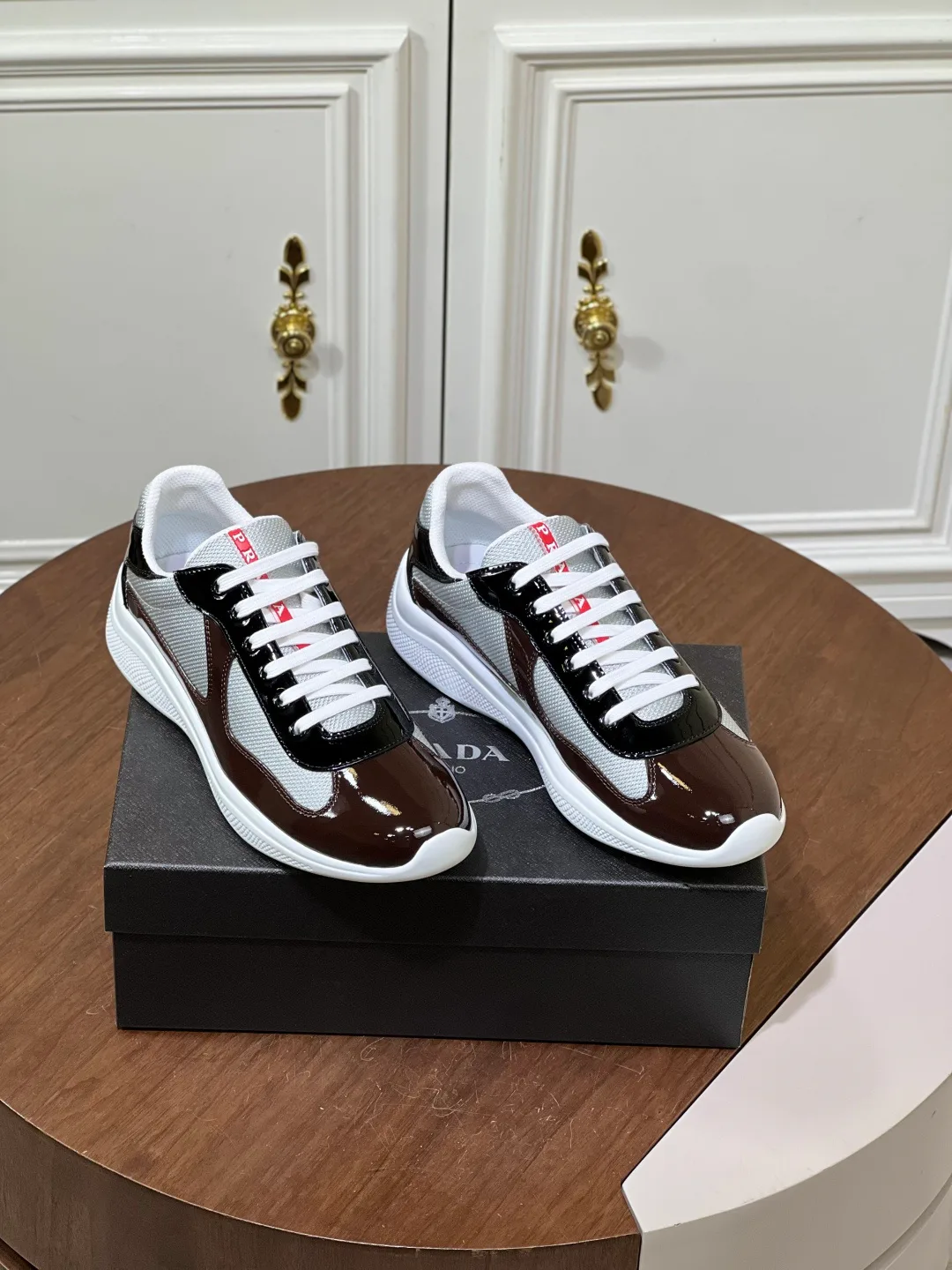 Кроссовки Женские Prada 17682034