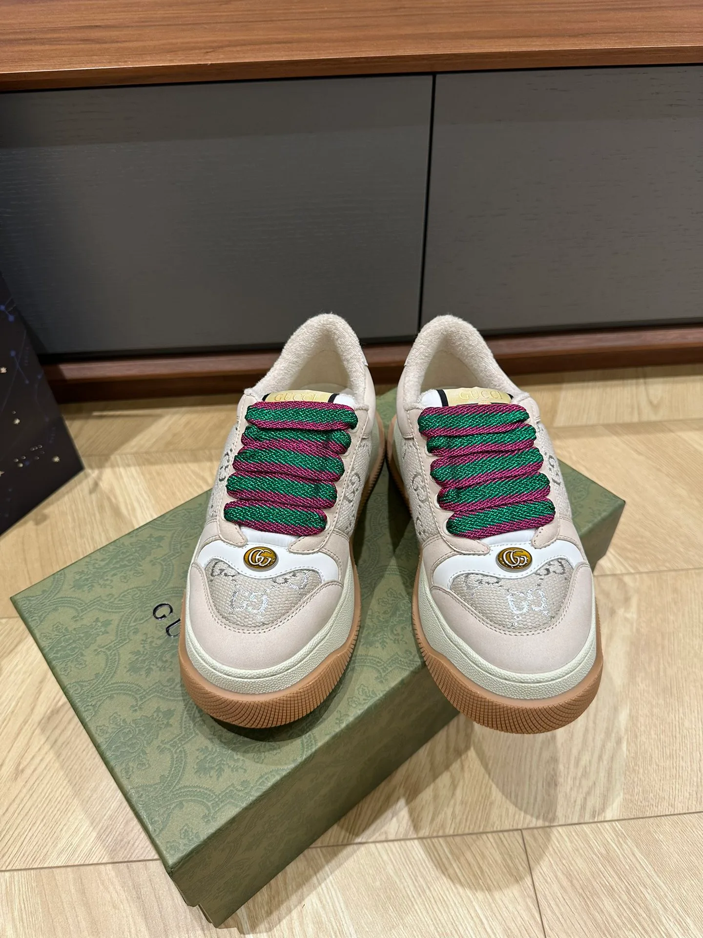 Кроссовки Женские Gucci 1331223