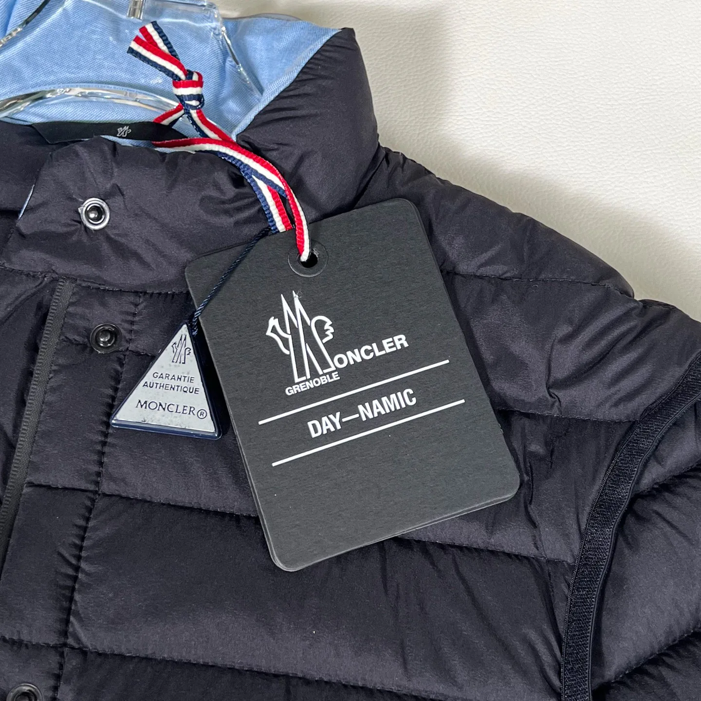 Куртки И Пуховики Женские Moncler 19225057