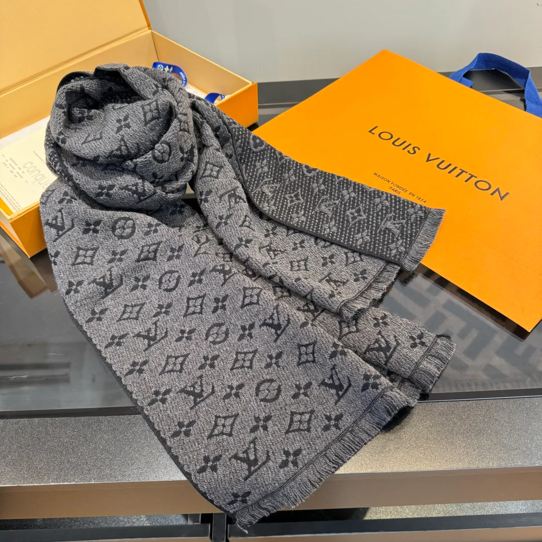 Шарфы Louis Vuitton 1303446