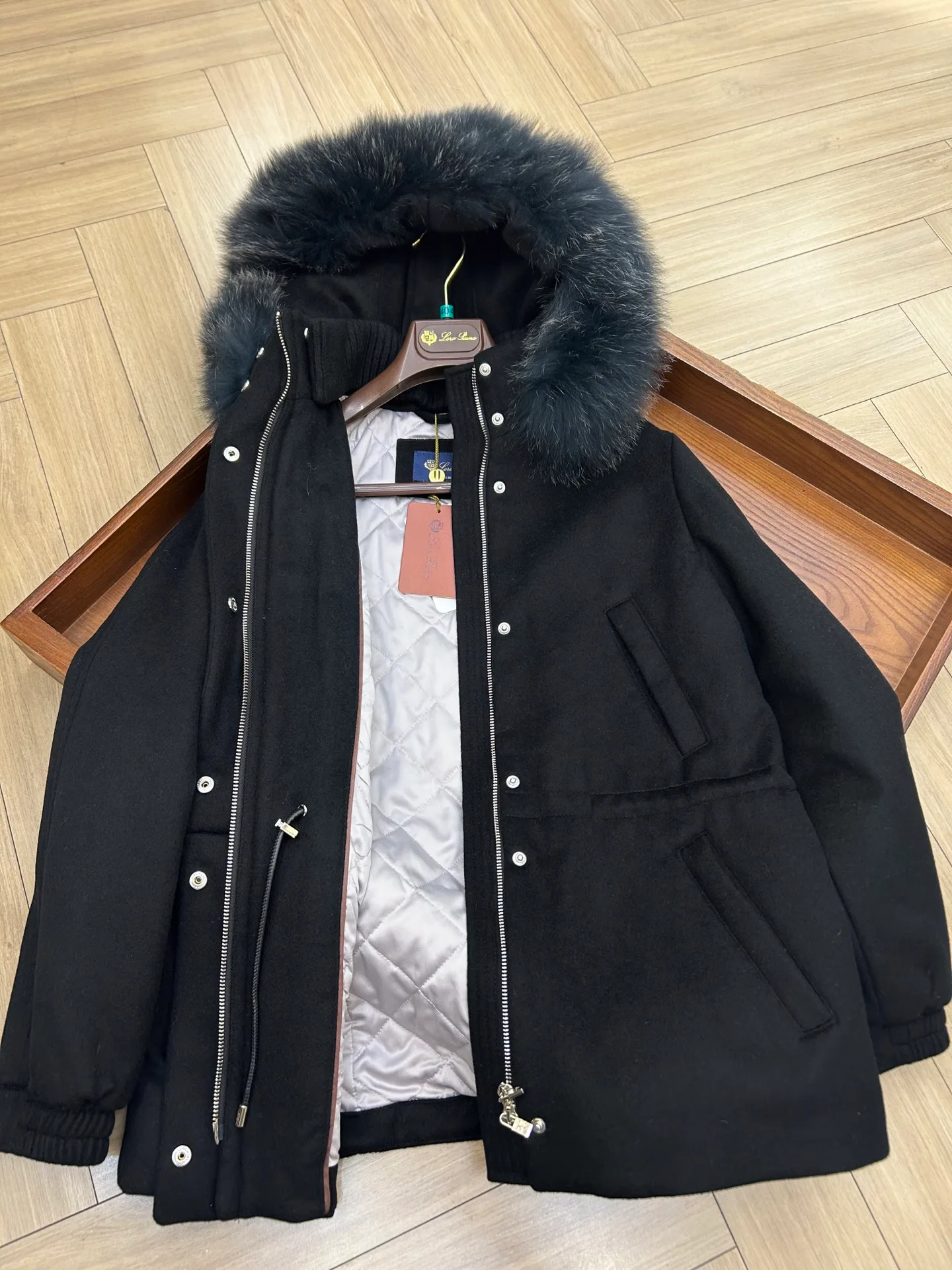 Куртки И Пуховики Женские Loro Piana 19968227