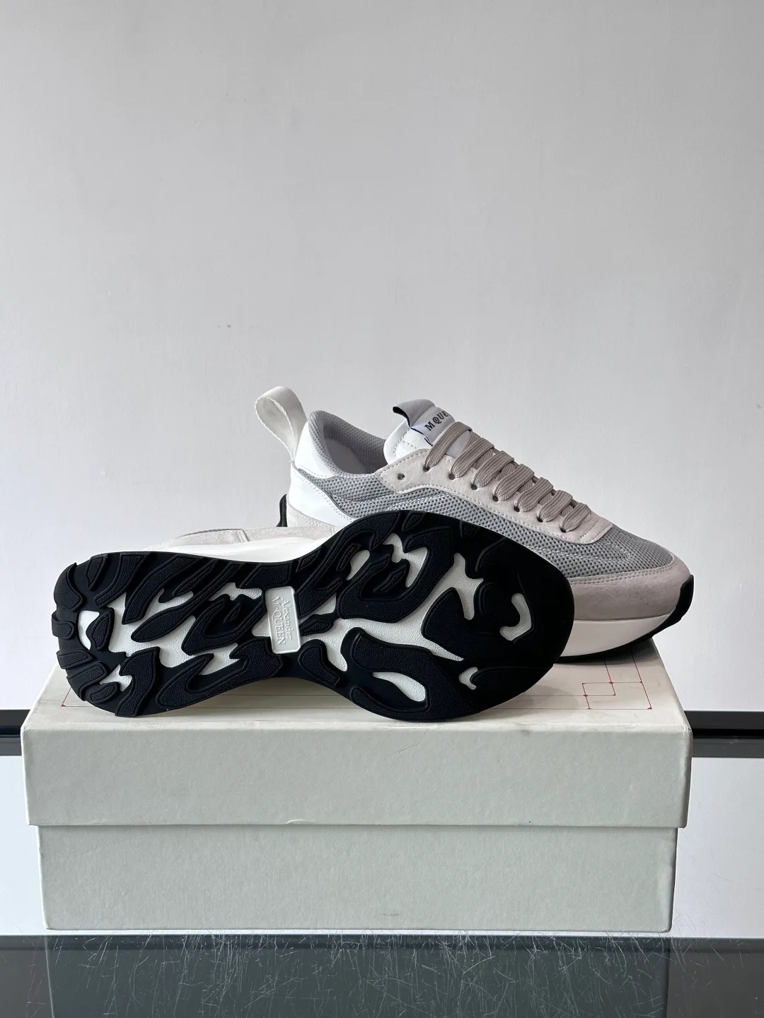 Кроссовки Женские Alexander Mcqueen 11228465