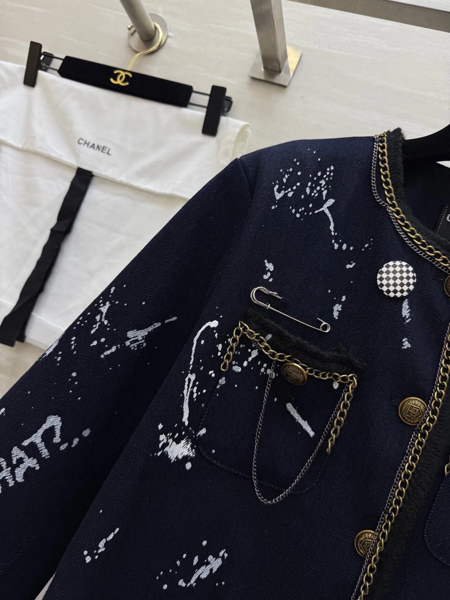 Куртки И Пуховики Женские Chanel 5709981