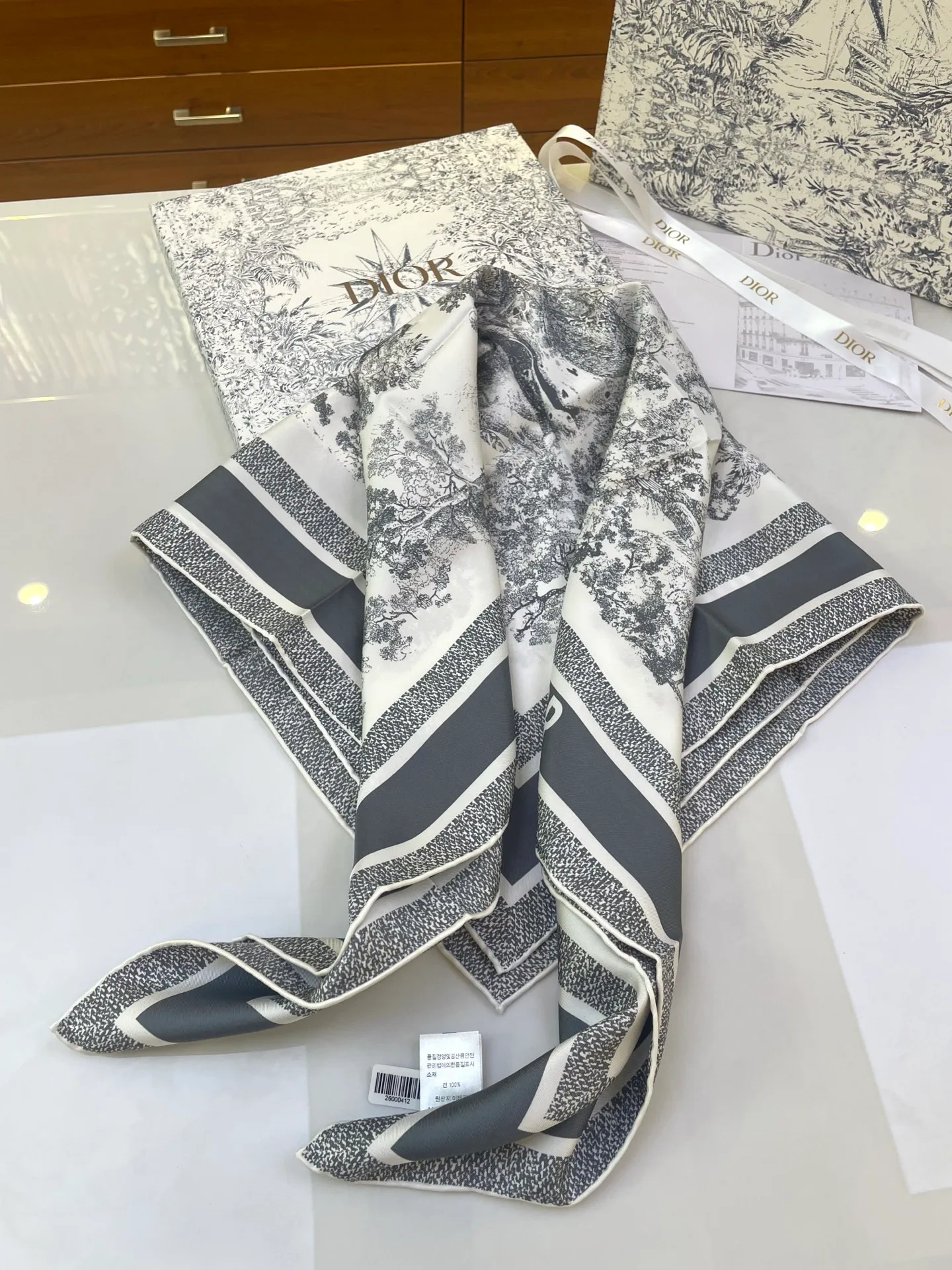 Платки Christian Dior 9886894