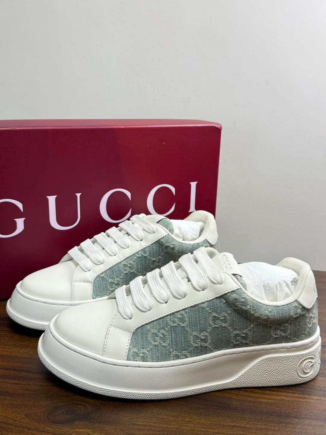 Кроссовки Женские Gucci 19659292