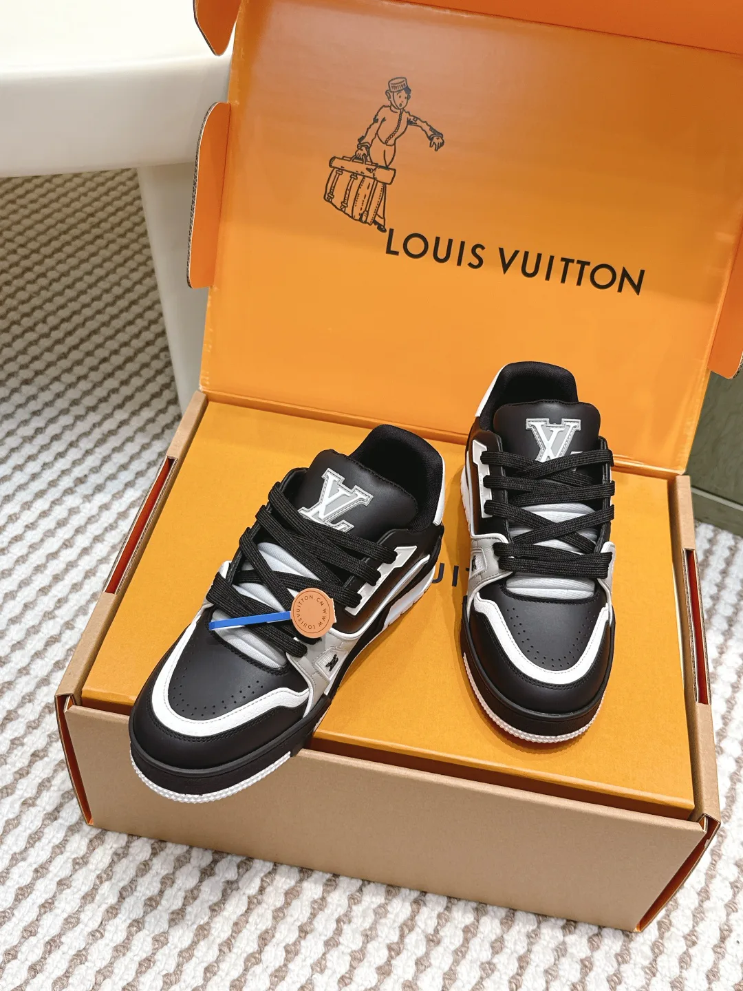 Кроссовки Женские Louis Vuitton 200702