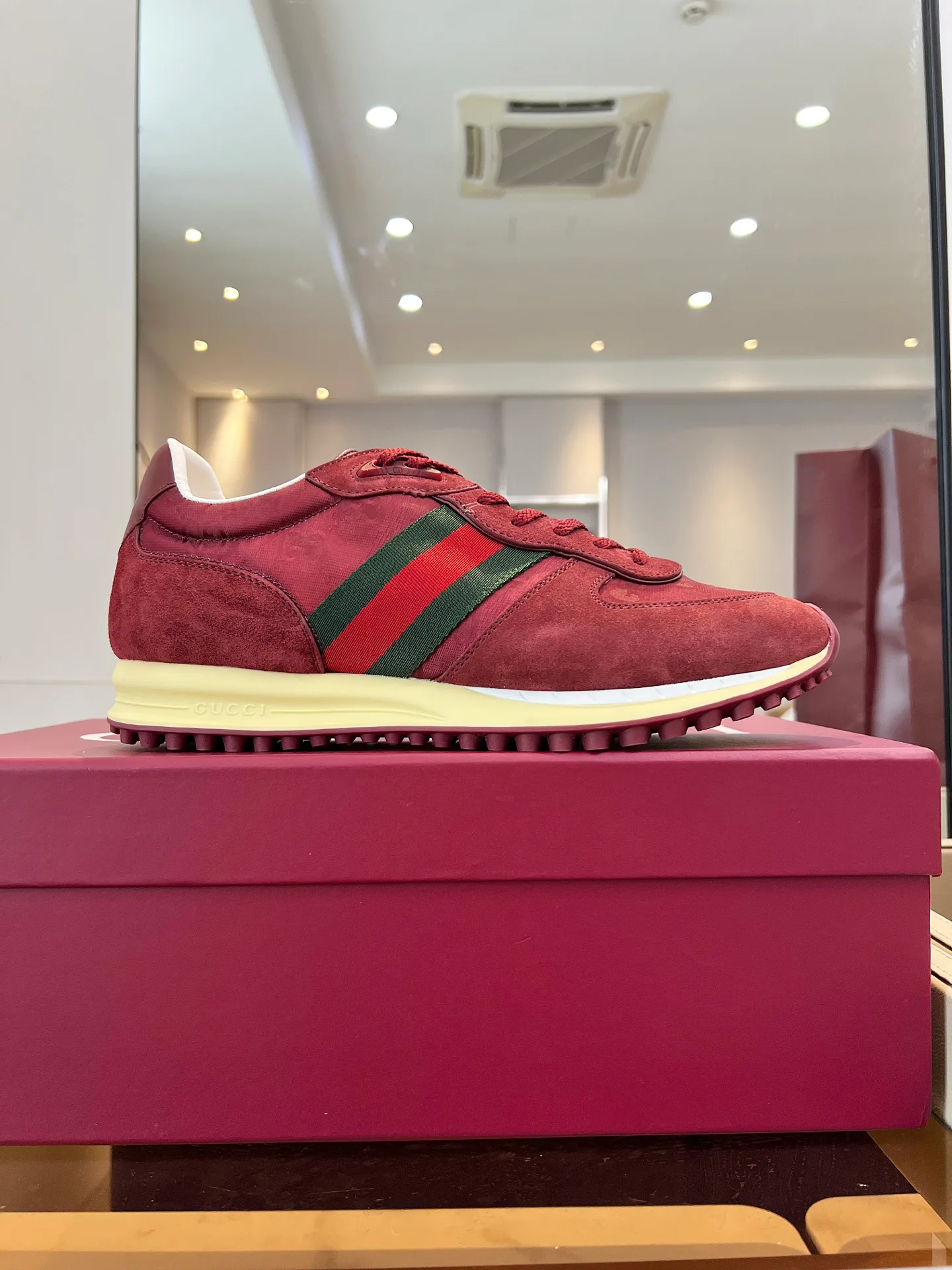 Кроссовки Женские Gucci 46008