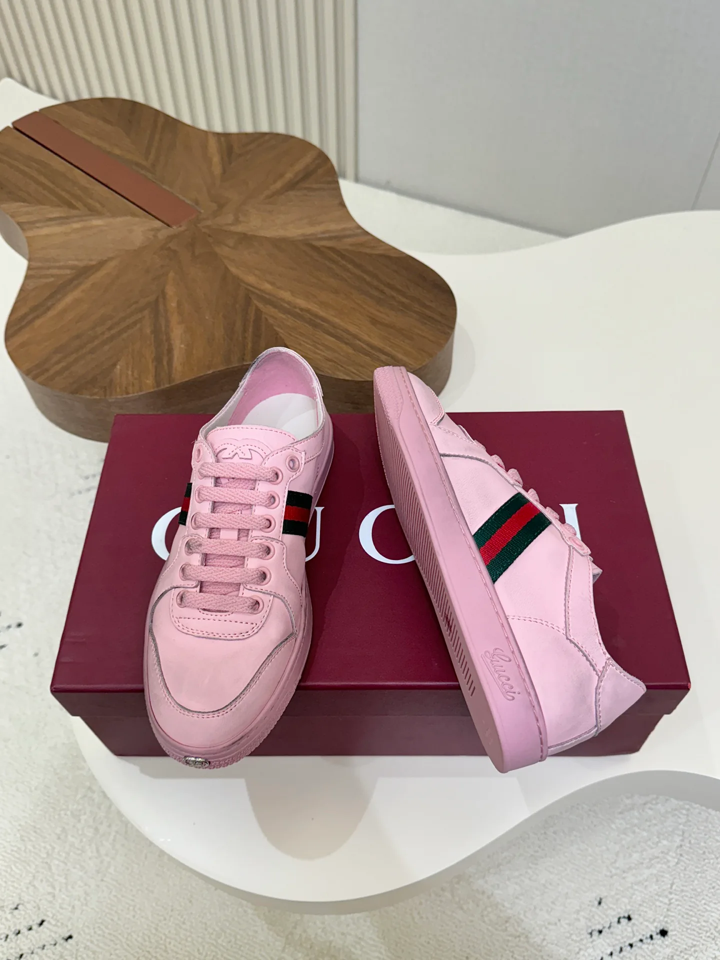 Кроссовки Женские Gucci 17571665